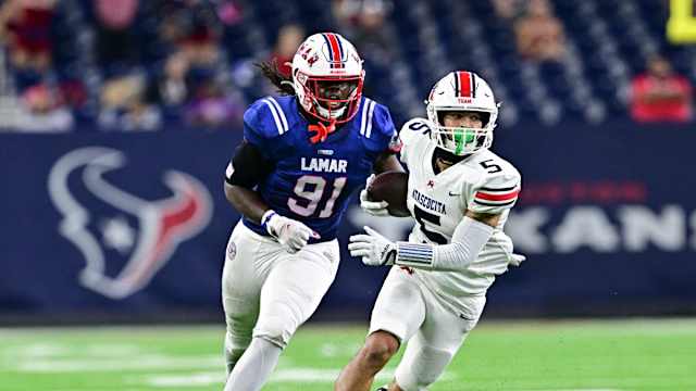 atascocita lamar football texas high school playoff regional semifinal tom dendy 2023 TIM_9340
